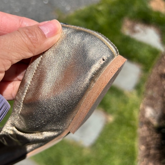 GUC! Sam Edelman Stud Flat - Picture 9 of 9